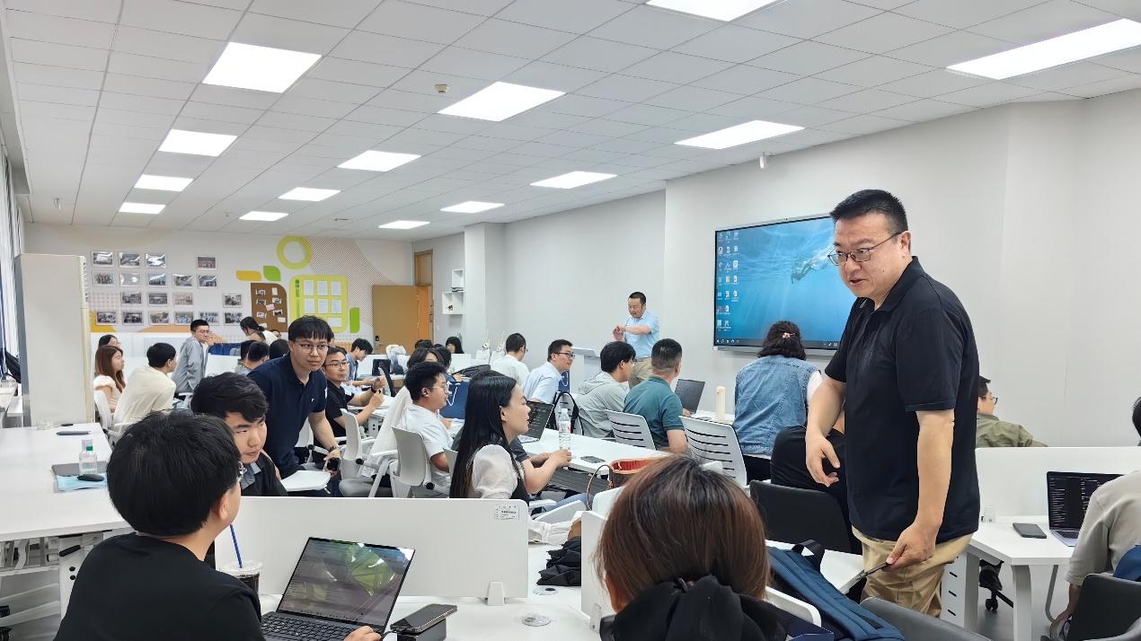 “人工智能时代下的项目管理发展探讨”沙龙活动成功举办