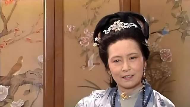 贾环用蜡油烫伤宝玉，王夫人为何不骂贾环，只把赵姨娘骂了一顿？