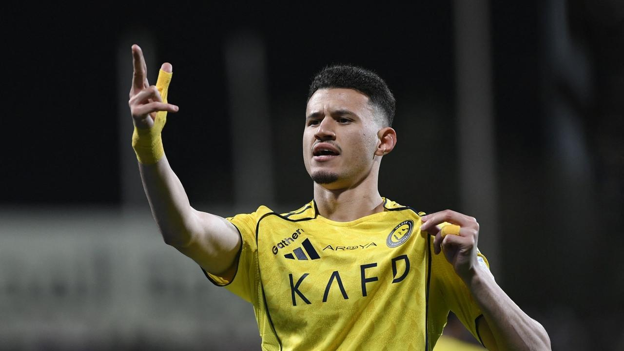 随着C罗缺席+菲利克斯2球1助+比分定格5-0，利雅得胜利12连胜领跑