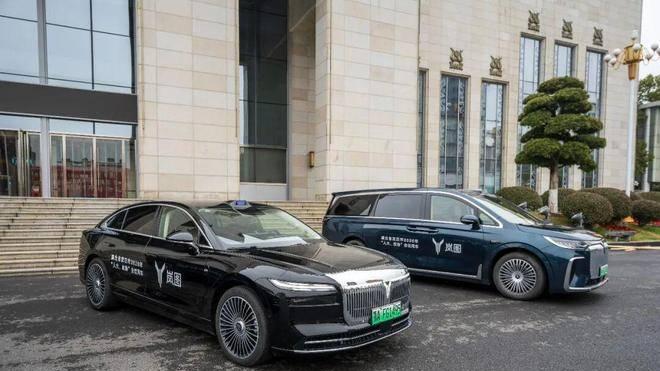 岚图，抢了奥迪的“公务车”叙事权