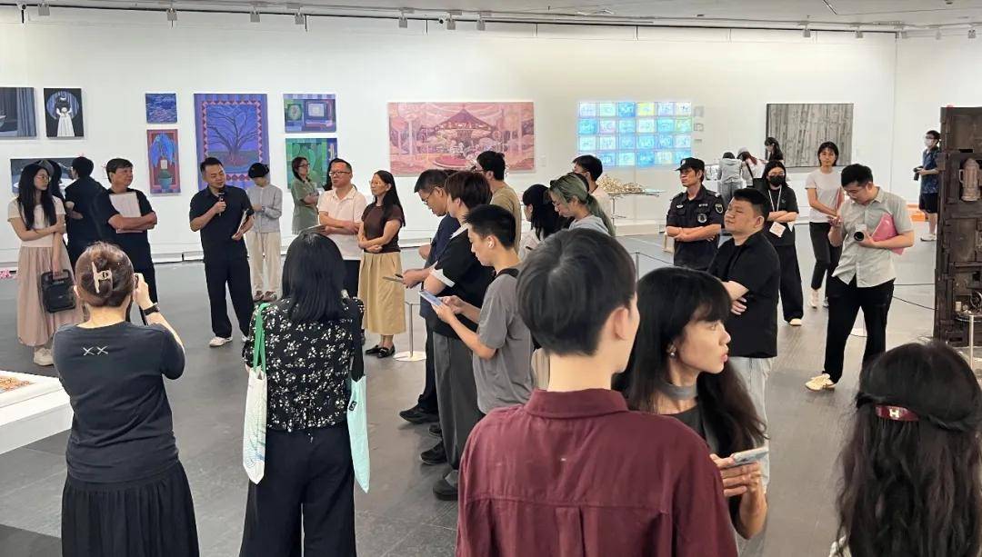 展讯｜蕴章衔草—华双波巨幅书法《长寿歌》亮相广州美院美术馆