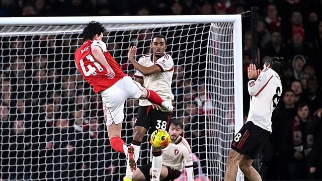 1.3亿天王隐身，阿森纳7连胜终结！利物浦3连平，英超争四白热化