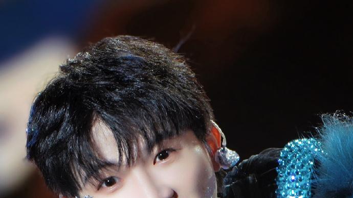 ​2025乐坛六大神曲：周深唱追梦，刀郎写史诗，蔡徐坤靠一首歌逆转口碑