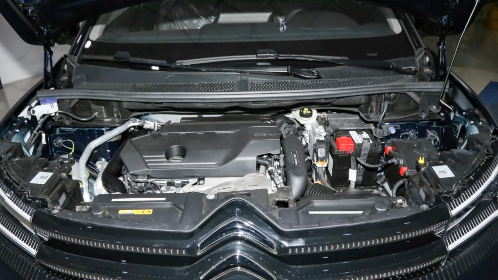 起售价14.97万，两种动力选择，雪铁龙天逸C5 AIRCROSS新增车型上市