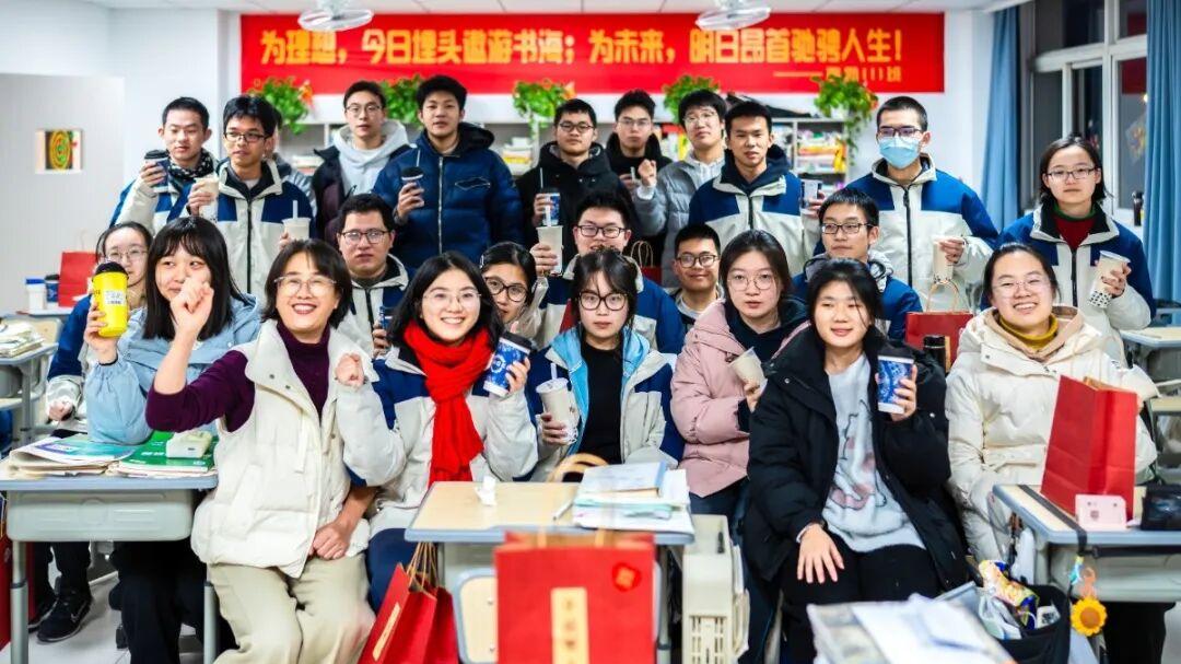 亮剑首考！逐梦前行 | 三联高复学子出征2026浙江首考