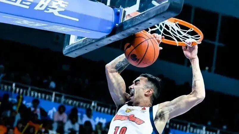 王牌受伤！广东队不敌山东队！杜锋赛后收2坏1好消息