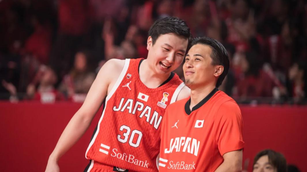 彻底打服！日媒难得清醒：裁判若公正些我们会被中国男篮打爆