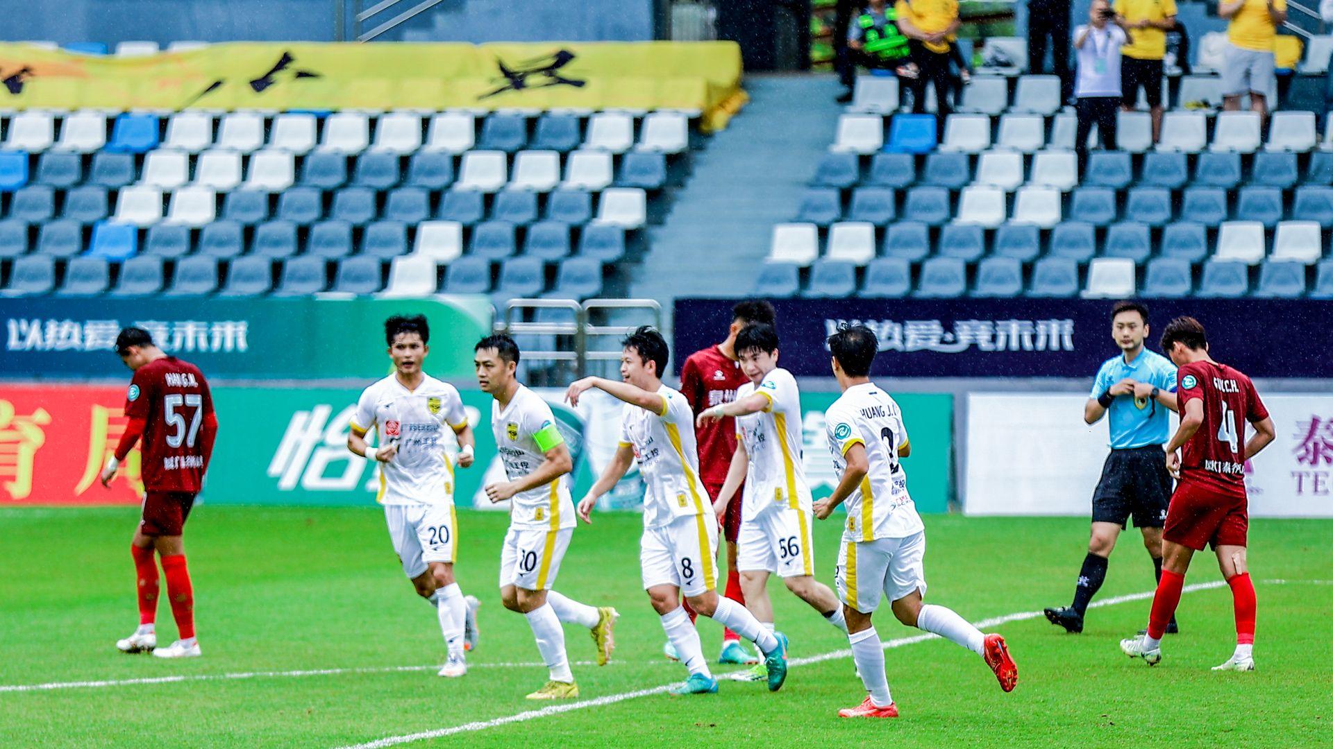 新帅就位，旧将告别！广州豹阵容迎新变