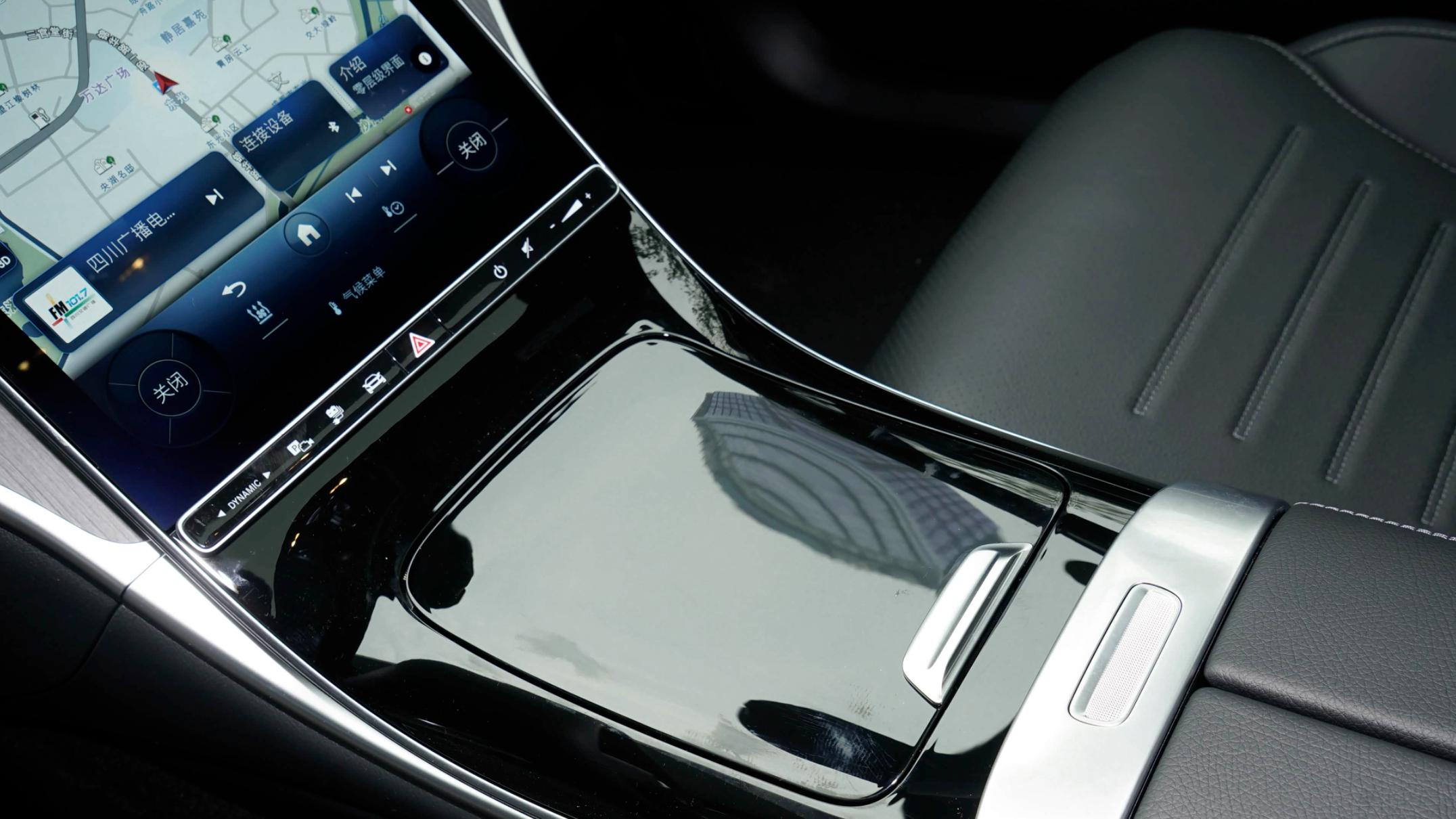 国产奔驰C级来了，车身更长，基于MB.EA专属电动架构，配800V平台