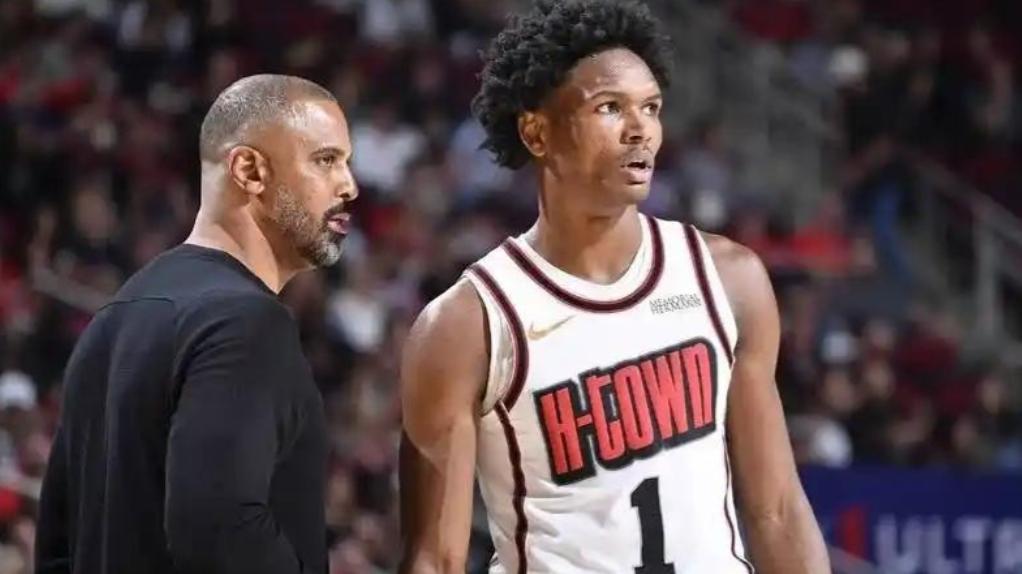 火箭逆转魔术后！3亮点3不足，阿杜40分+探花救主，乌度卡开窍了