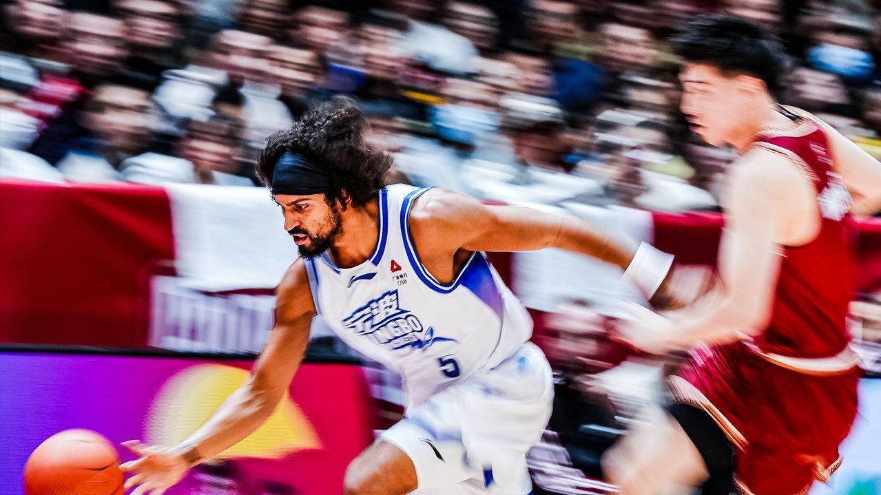 CBA爆冷夜！北京5分险胜宁波，面具下的陈盈骏迷失，黑马输球却赢得尊重