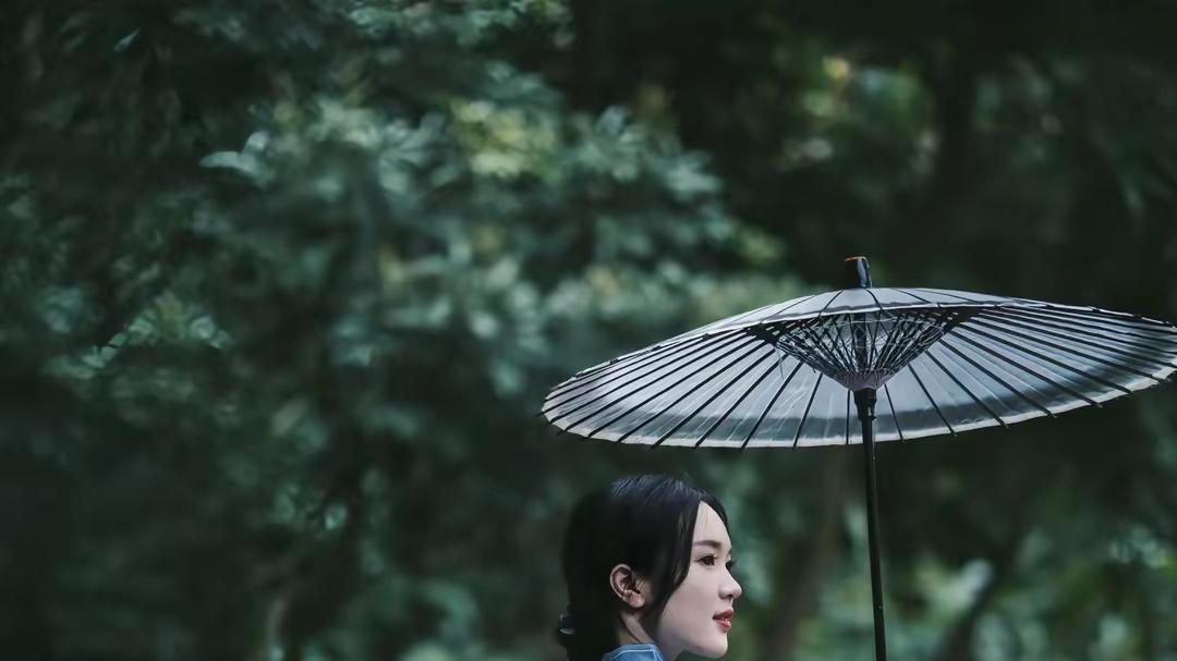 七律  夏时感怀