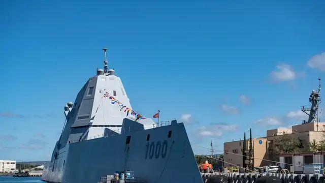 40天连烧3艘主力舰，全球最强的美国海军，为啥打一仗就露馅了？