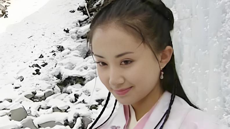 金庸书中最惨女子是谁？儿子成了大侠，她却被金庸删除