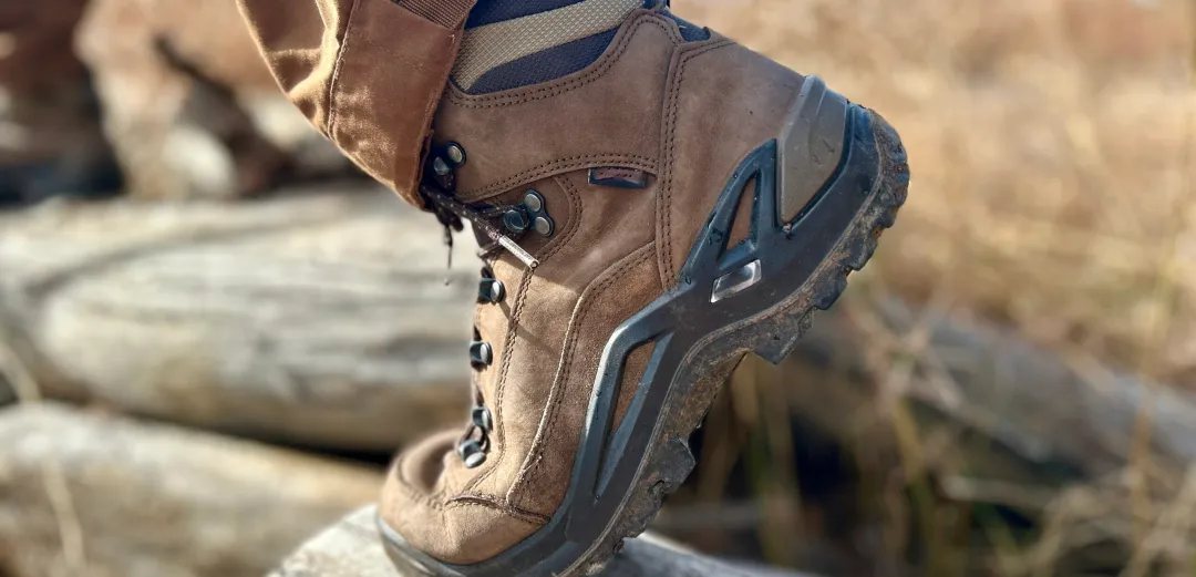 拖着行李箱外出旅游，包里该装些啥？