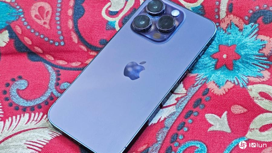 手机放在桌上？请翻面放置