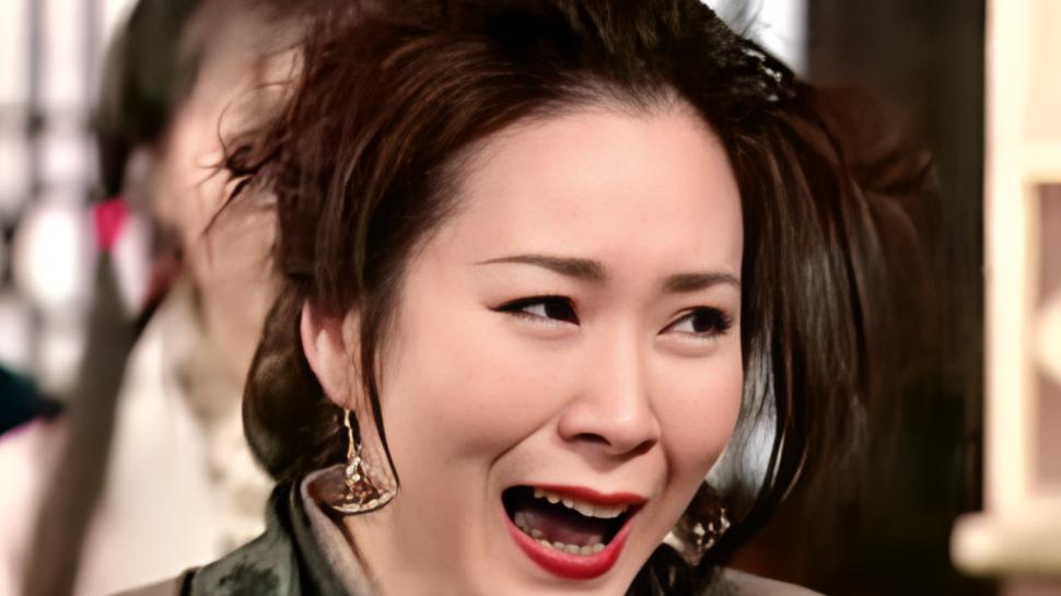 难怪黄蓉60多岁就死了，你把她3个情人的名字读一遍，瞬间就懂了