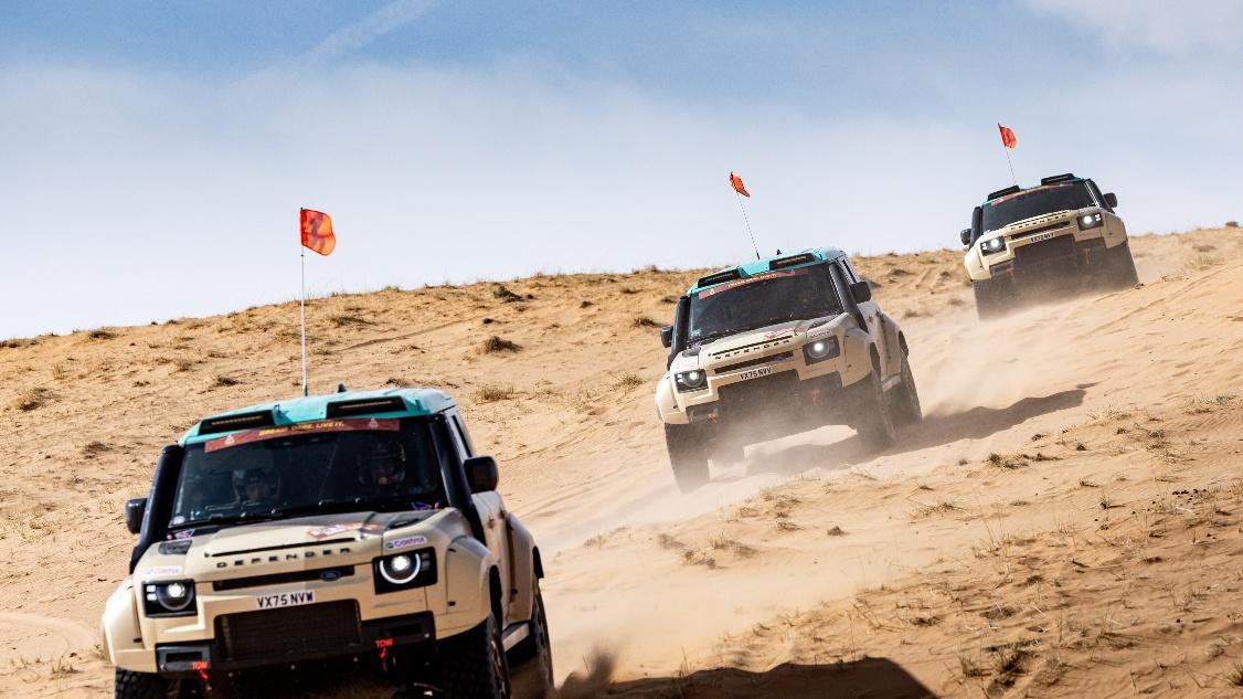 征服！路虎卫士首秀2026达喀尔拉力赛包揽量产组冠亚军书写传奇