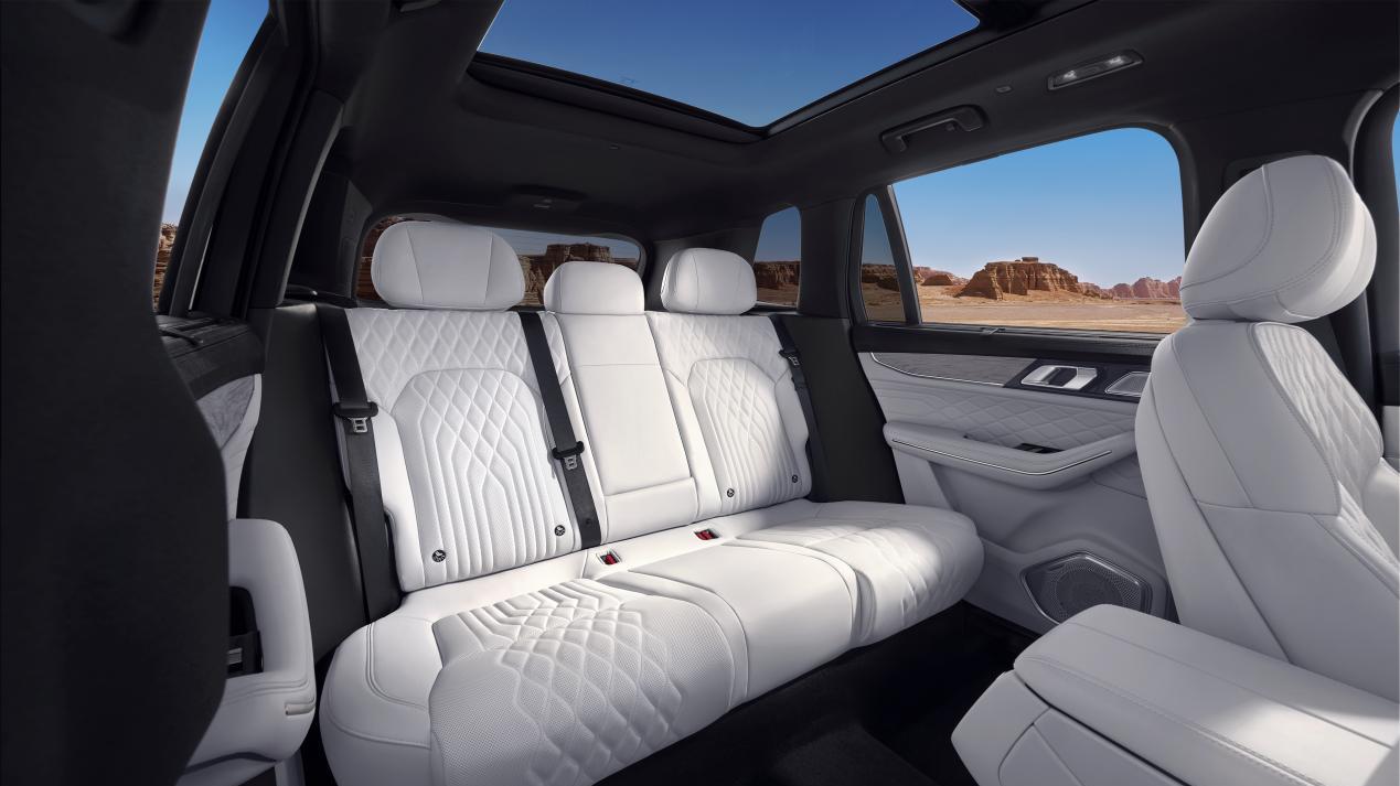 别只看颜值！领克09用一场翻滚事故，告诉你安全才是王道