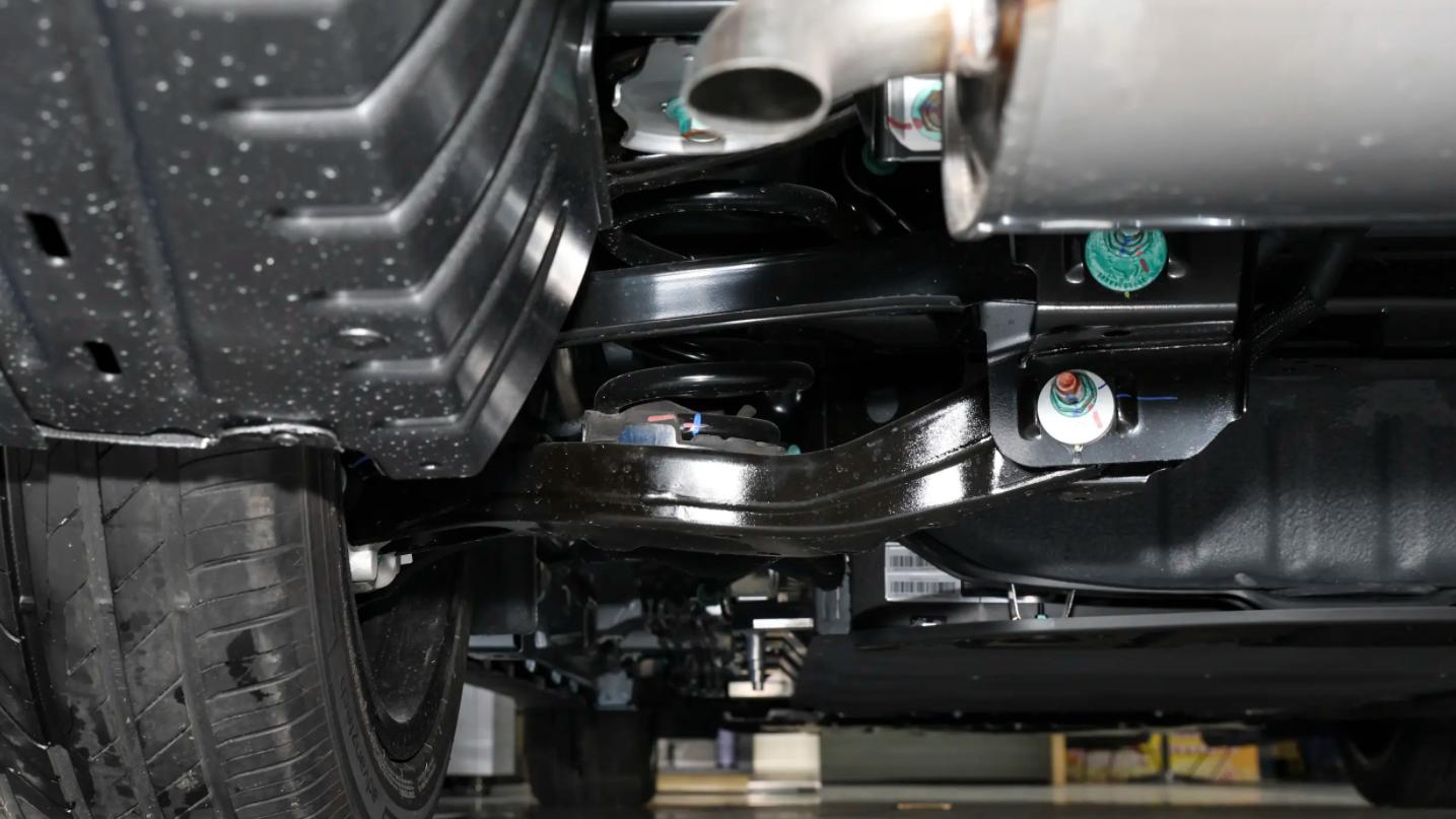 16.98万起，入门即245km纯电续航，比亚迪汉DM长续航智驾版如何选