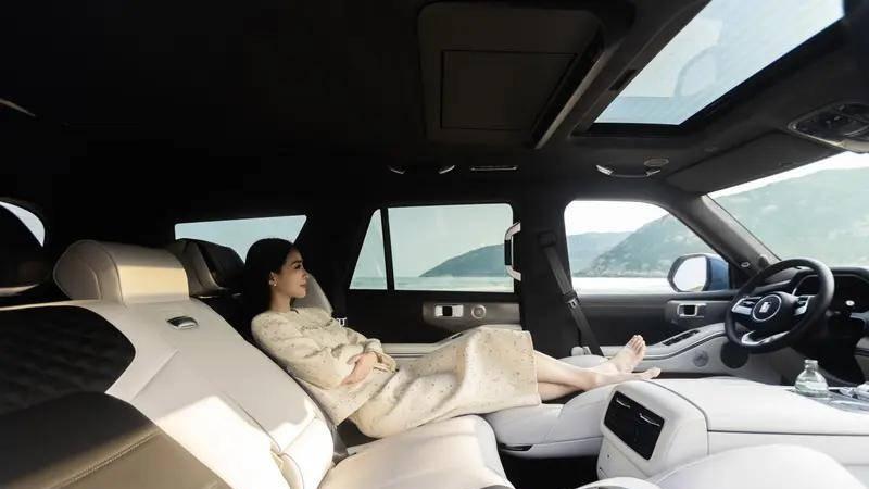 开创全域豪华新品类 全新坦克700预售价43.80万起