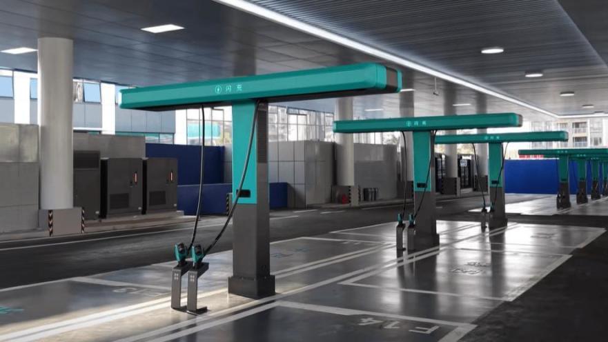 油价将回9元时代？比亚迪闪充技术，实现快和省双自由