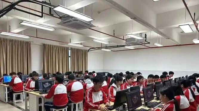 5年锐减563所，中职学校的未来该怎么办？