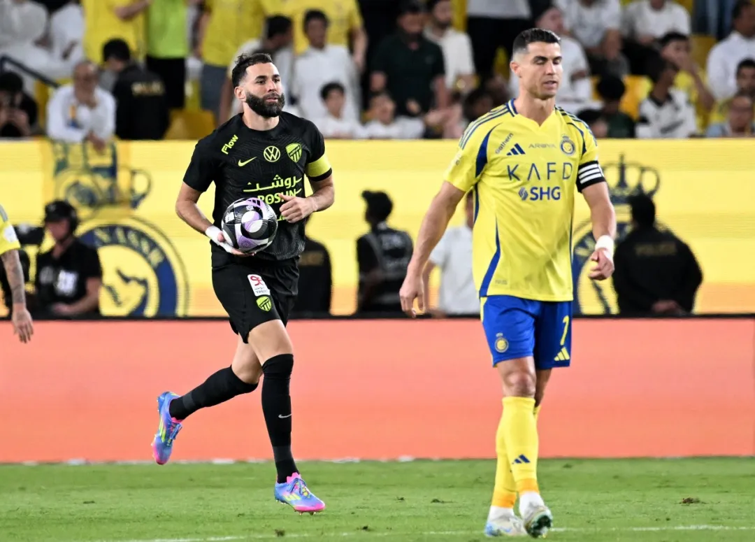 C罗罢赛！对PIF极度不满！沙特足坛高层被震动