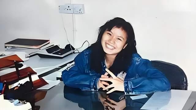 命运给她烂牌：5 岁丧母 15 岁辍学，湖南女首富打出 1100 亿王炸人生