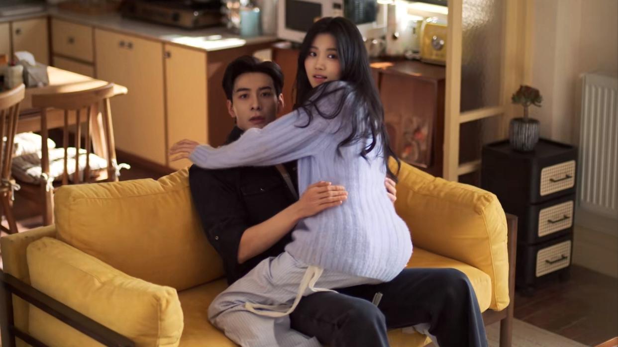 《轧戏》所有人都替裴轸没能追到胡羞，孤寡一生遗憾，只有肖稚宇知道，他根本不配！