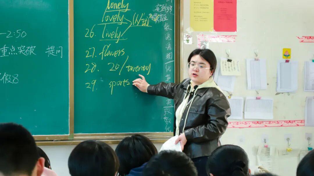 武邑宏达实验学子心向远方，步履不停，奔赴心中山海