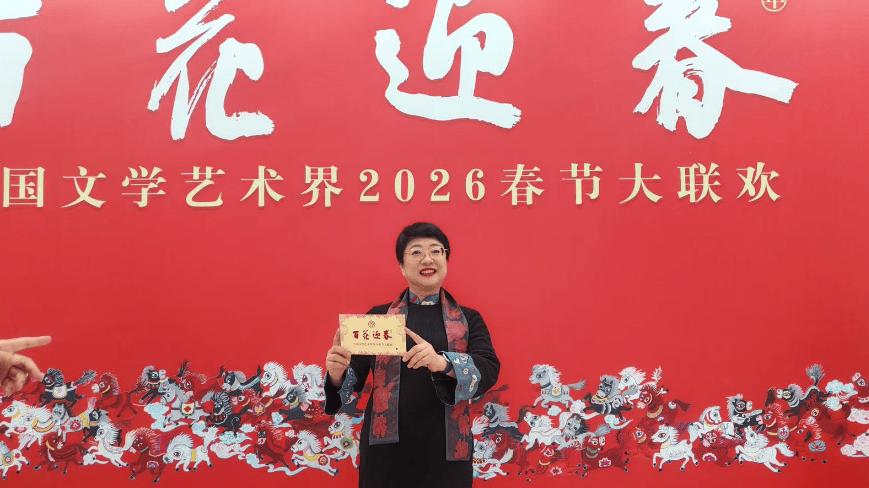 陈鸣鸣：将爱情写到极致的公安作家