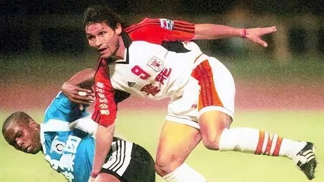 巴拉圭国家队的边缘人，却在中国联赛斩获金靴，还打爆过上海申花