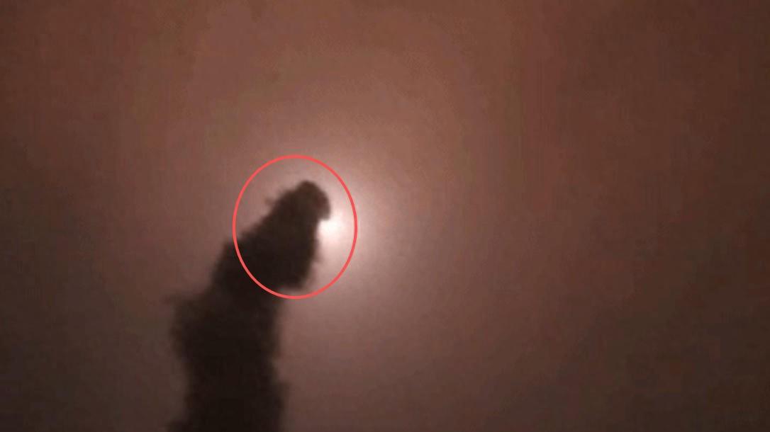 伊朗动用“灭国弹”斩首，对10多个美以高级将领居所饱和轰炸