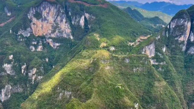 雨后云雾翻涌缸沿，这才是龙缸天花板时刻