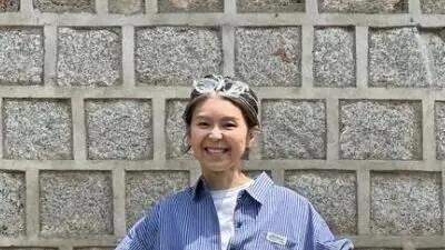 看了韩国街头白发阿姨，才懂中年小个子入秋该这么穿！4个显高气质法宝，洋气自然大龄松弛感！