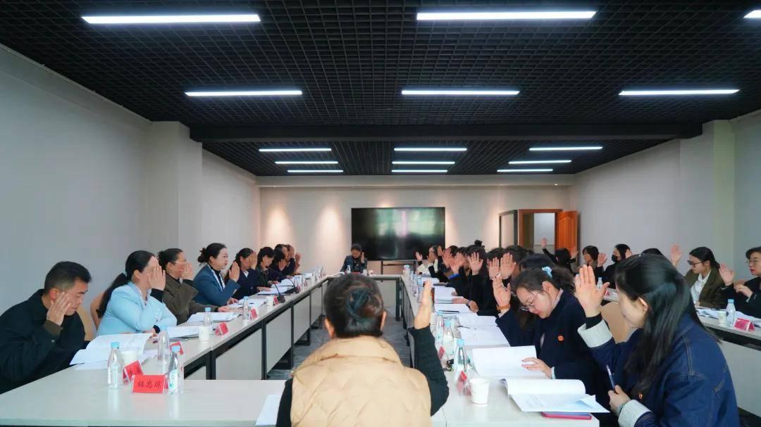 春潮涌新势 同心奋新程——昆明市总工会第六届女职工委员会第四次全体（扩大）会议召开