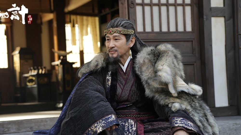 《我的山与海》谭松韵哭戏好，刘威演出了窝囊，王劲松让人感动