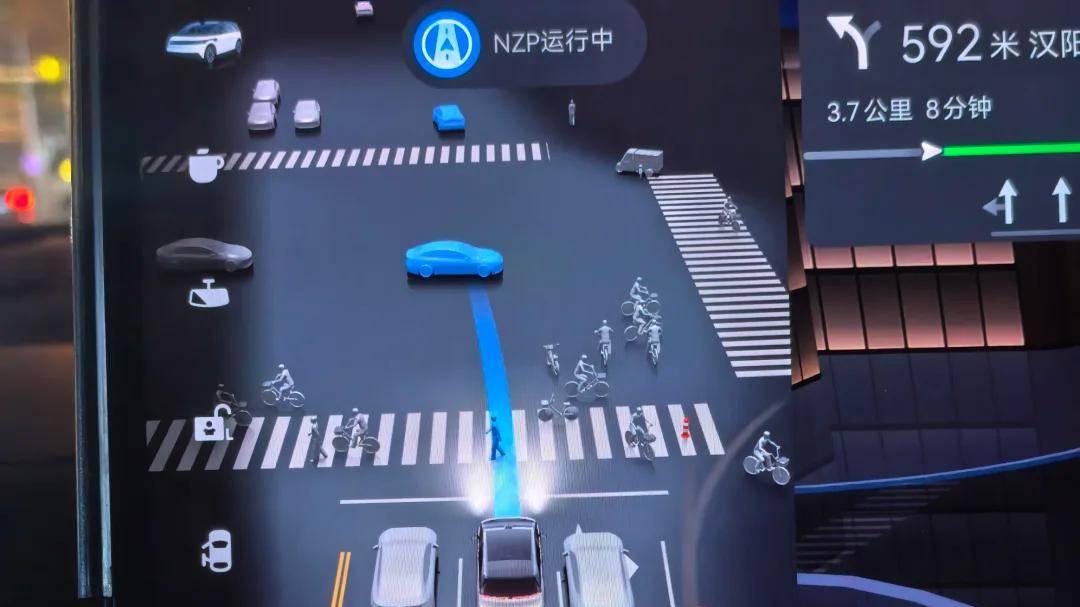 提极氪9X快4个月，智驾是真救星