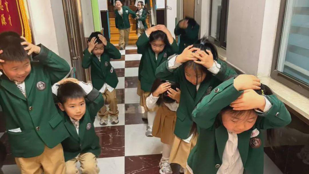 信阳市浉河区哈敦学校：安全记心间 防震不松懈