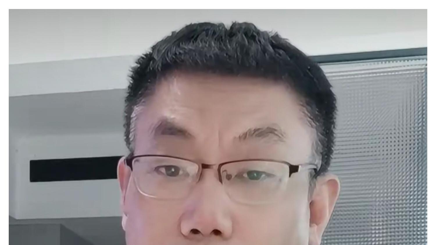 王励勤有话语权，贺晓龙认为教练更替不是关键，一把手才是