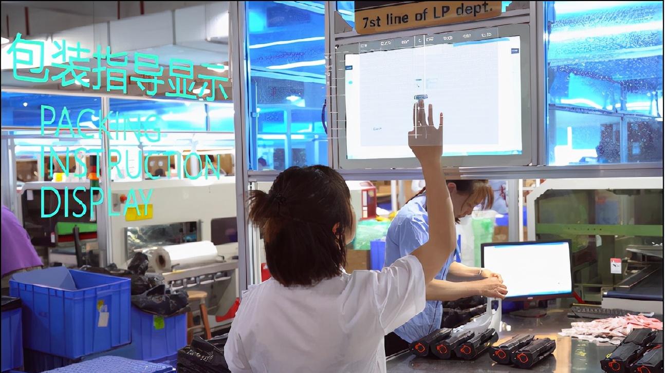 华为不再独自冲锋，联手鸿蒙14家国家队，与微软等外企展开新角逐