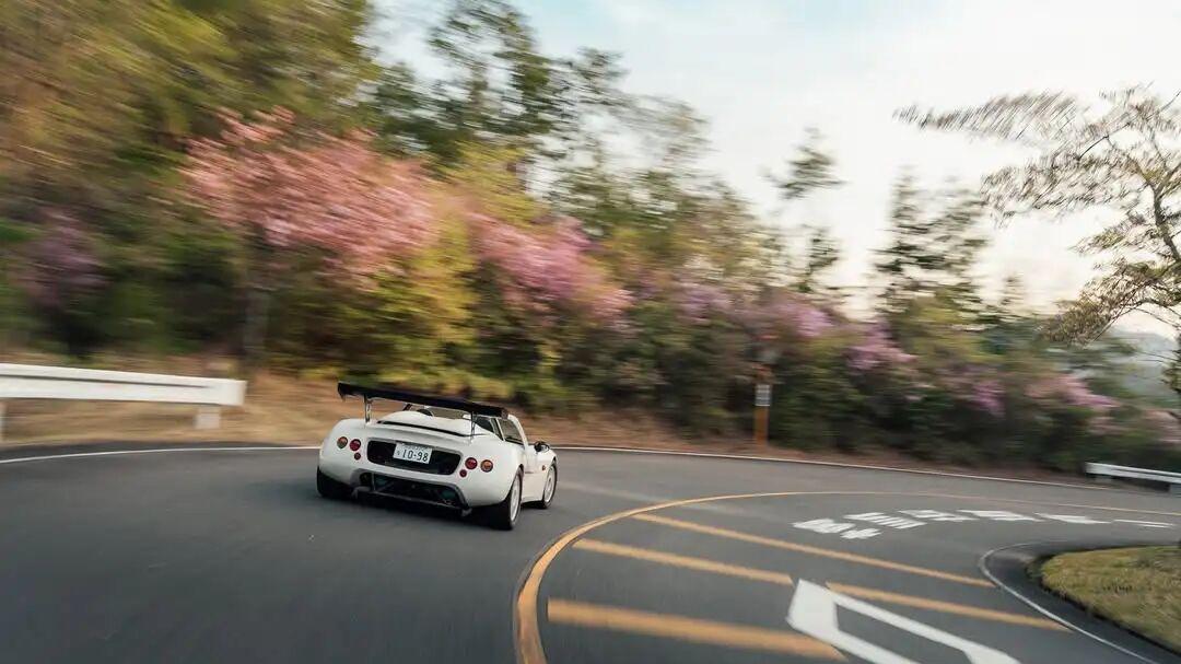 比路特斯还轻！197马力日系冷门神车Tommykaira ZZ解禁入美