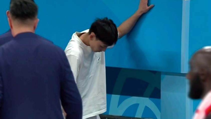 宁波战胜广东庆祝有创意，徐杰赛后独自扶墙离场！