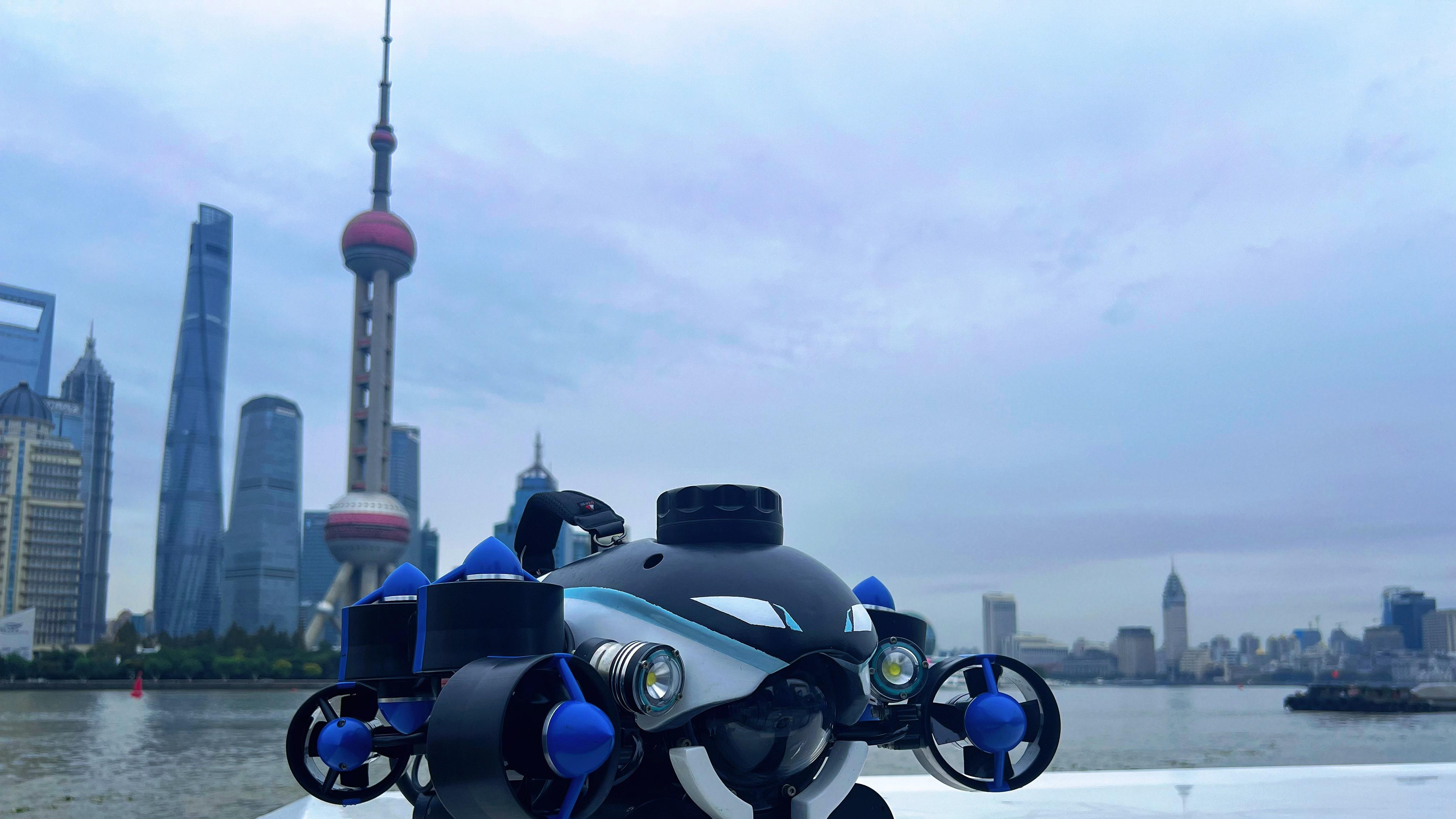 朱啸虎重金押注！中国水下机器人，正在征服万米深海