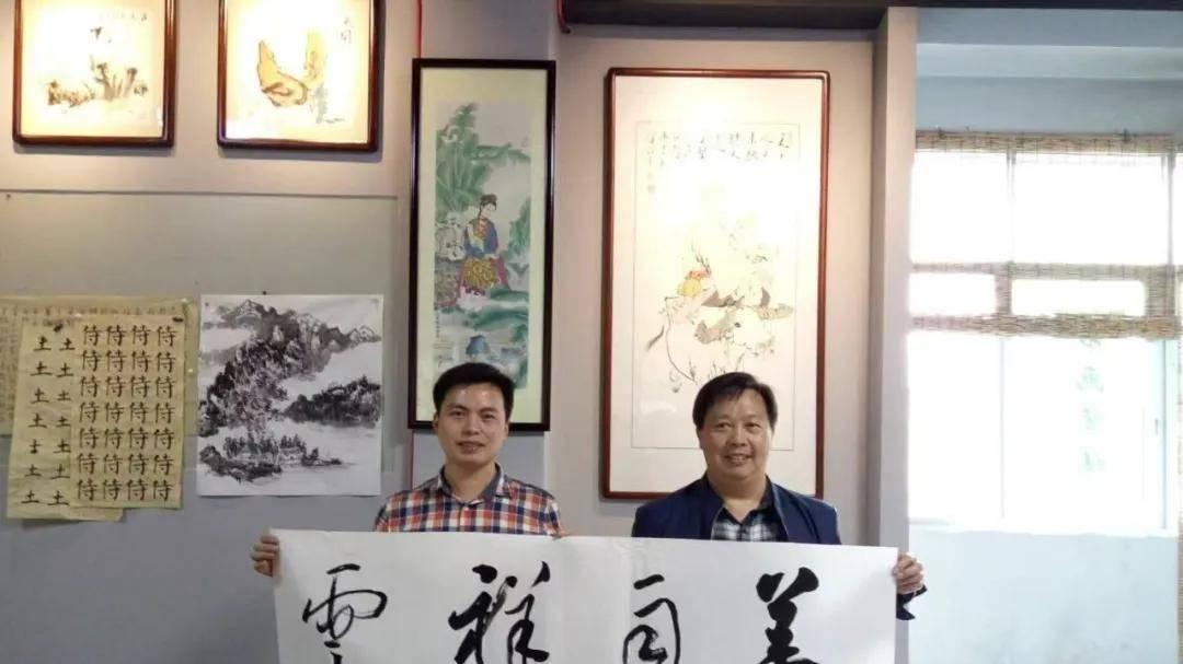 笔承鲁公风骨，墨写榜书雄强——谈湖南书法家过继祥