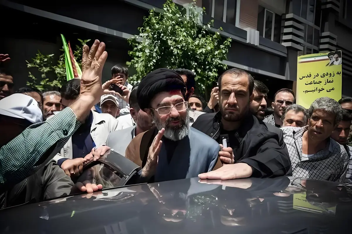 剑指哈尔克岛！美军两栖舰队压境，伊朗放狠话：敢登岛就烧成灰烬，赌的就是美国不敢接招国不敢接招