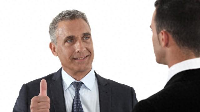 领导想要废掉你，不会明着打压你，这三招太狠了