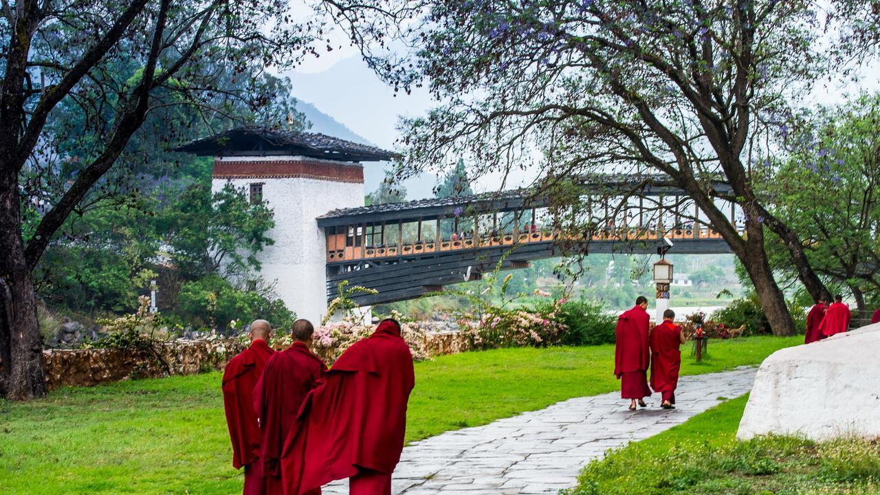 不丹的幸福指数为何全球领先？被称为“雷龙之国”最后的香格里拉