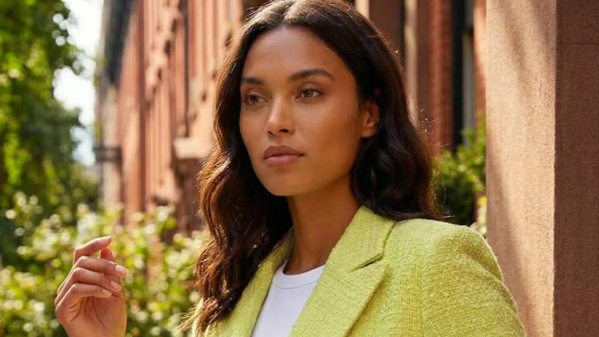 百元平替香奈儿？罗曼新款夹克成春日时尚爆款引疯抢